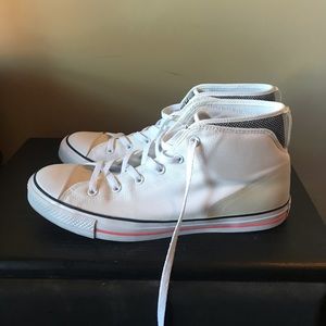 Converse Chuck Taylor Syde Street Mid Shoes